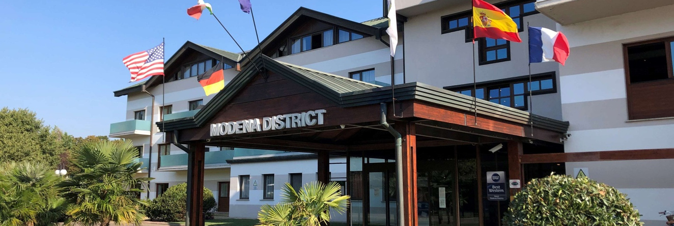 Best Western Hotel Modena District, 坎波加利亚诺 — 照片 1