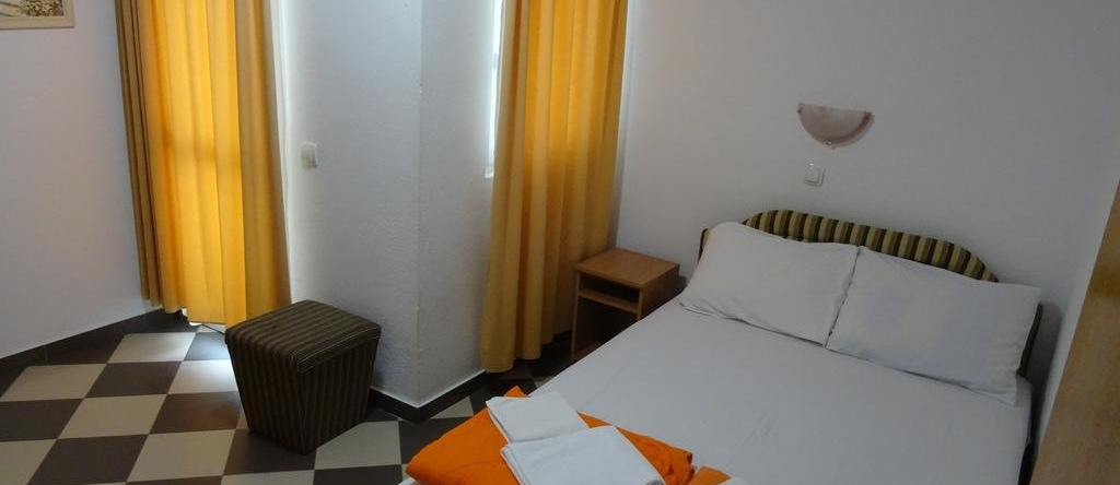 Hotel Vila Babović, 查尼 — 照片 1