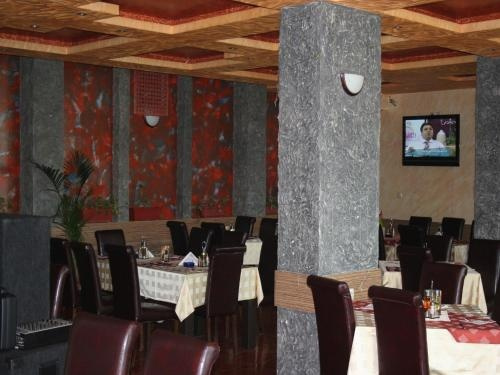 Hotel Amigos, Lukovit — photo 1
