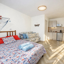 S Vidom Na More I Balkonom Apartments, 新罗西斯克 — 照片 3