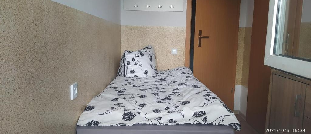 4U Hostel Zgorzelec - Free Parking, 卢班 — 照片 1