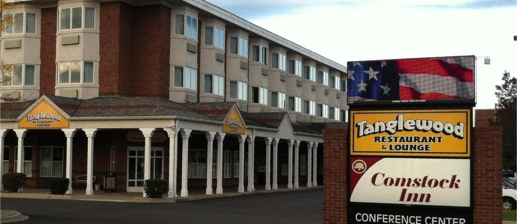 The Comstock Inn And Conference Center, Овоссо — фото 1