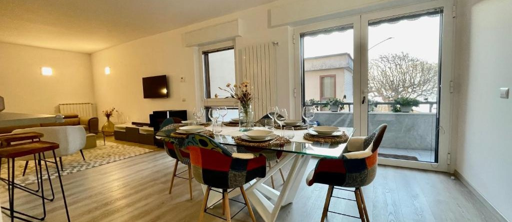San Martino Lake View Apartment, Испра — фото 1