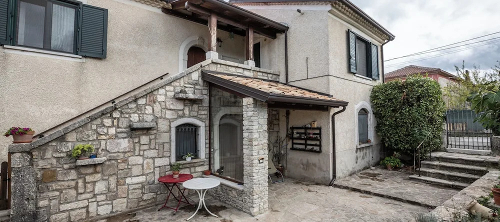#914 Home - Irpinia, 努斯科 — 照片 1
