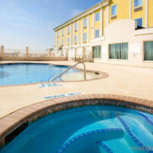 Holiday Inn Express Hotel And Suites Falfurrias, Фолфариас — фото 3