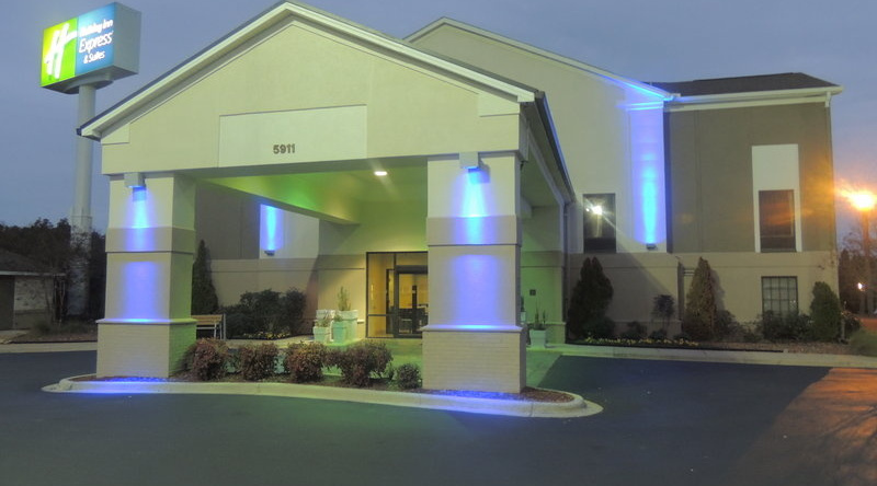 Holiday Inn Express Trussville, Труссвилль — фото 1