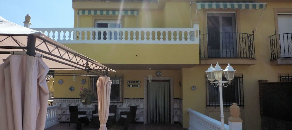Modern Holiday Home in El Puntal With Swimming Pool, Padul — photo 1