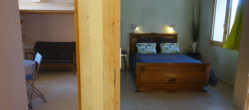 Chambre D'hôtes Les Petits Sablet, Сабле — фото 1
