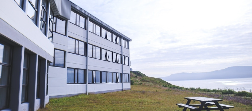 The Cliff Hotel, Neskaupstadur — photo 1