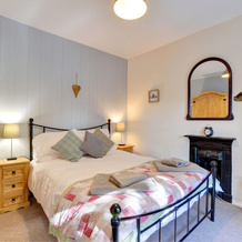 Restful Holiday Home In Glandwr Near River, Лланбоиди — фото 5