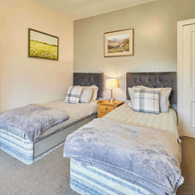 Mount Cottage, 5-beds, Sleeps 10, Pet Friendly, Durham — photo 5