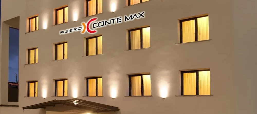 Albergo Conte Max, 卡普拉科塔 — 照片 1