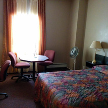 Bonnyville Hotel, Bonnyville — photo 5