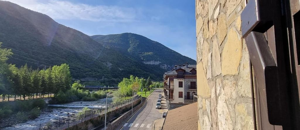 Tierra Boutique, Tierra Suites Y Tierra Valles Apartamentos, Бьескас — фото 1