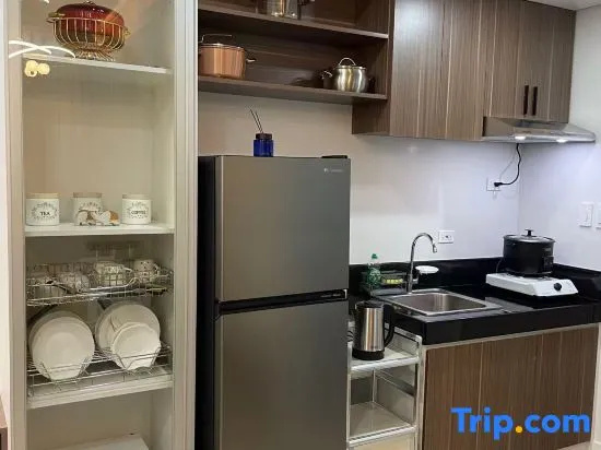 Cozy-Corner Staycation @Sta Rosa Laguna, Санта Роза — фото 1