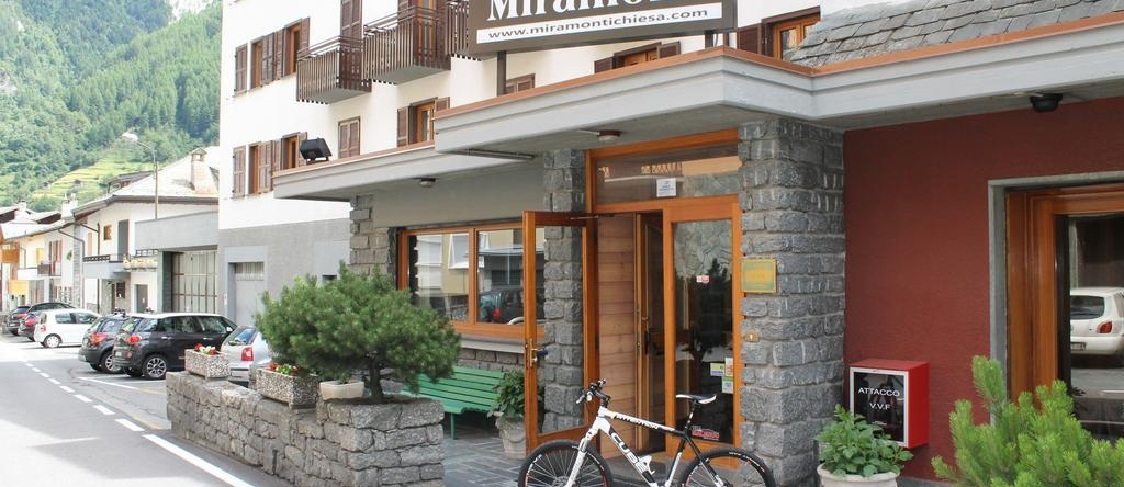 Hotel Miramonti, Кьеза-ин-Вальмаленко — фото 1