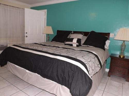 Eamon James Apartments, Lake Worth — photo 1