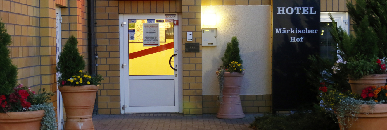 Hotel Märkischer Hof, 卢肯瓦尔德 — 照片 1