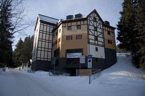 Apartmán u sjezdovky Javor, 斯涅日卡山麓佩茨 — 照片 1