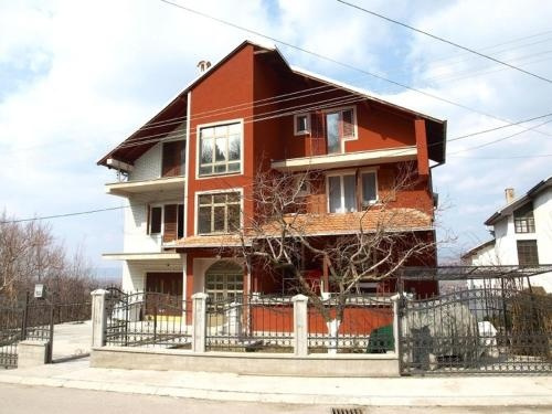 Vila Ema Apartments, 尼什矿泉镇 — 照片 1