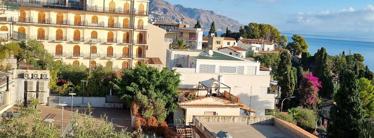 Baia Azzurra, Taormina — photo 1