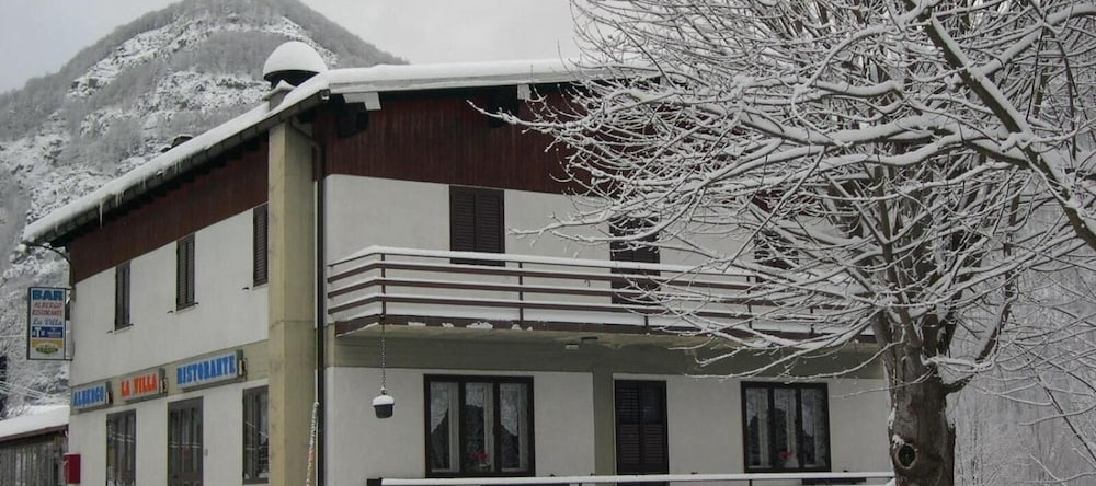 Albergo Ristorante La Villa, 库蒂利亚诺 — 照片 1