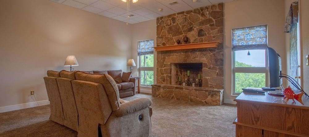 Turtle Ridge 5 Bedrooms 4.5 Bathrooms Home, Блю-Ай — фото 1