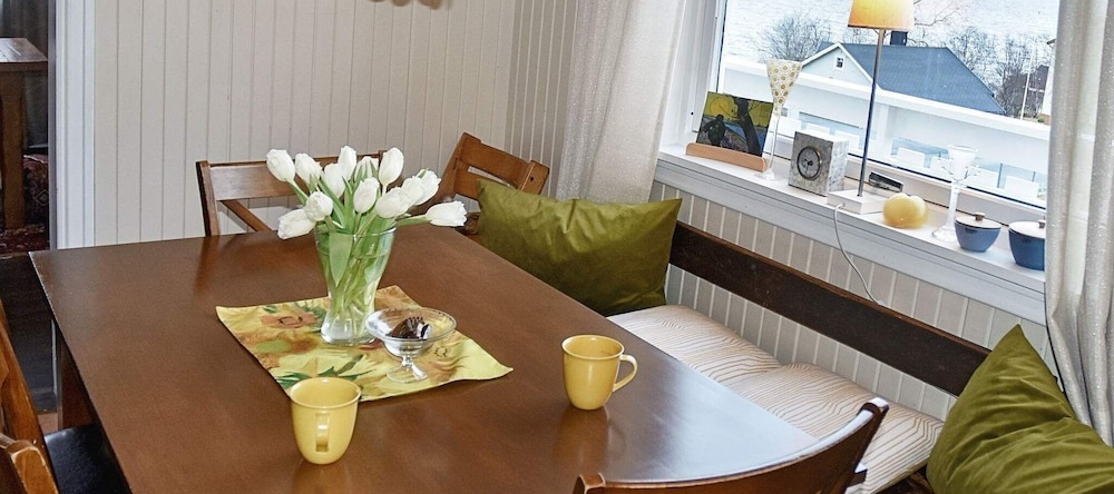 10 Person Holiday Home In Haramsøy, Финнёй — фото 1