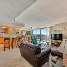 Trillium 4A Beach Front Condo With Private Balcony/Amazing Views, Мадейра-Бич — фото 2