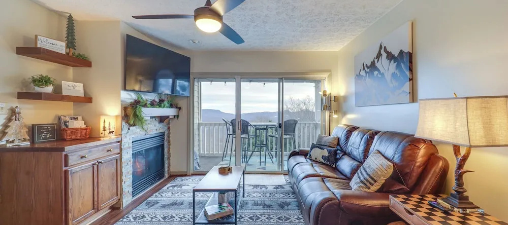 Cozy Condo W/ Balcony & Views In Beech Mountain!, Бич-Маунтин — фото 1