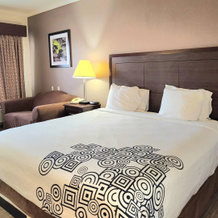 Days Inn by Wyndham Navasota, Navasota — photo 3