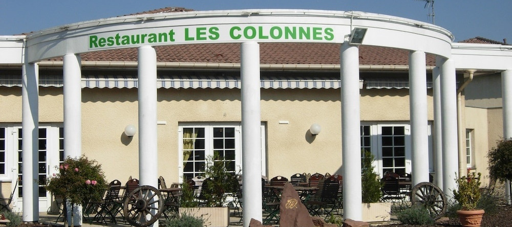 Logis Hotels Les Colonnes Strasbourg Zénith, Eckbolsheim — photo 1