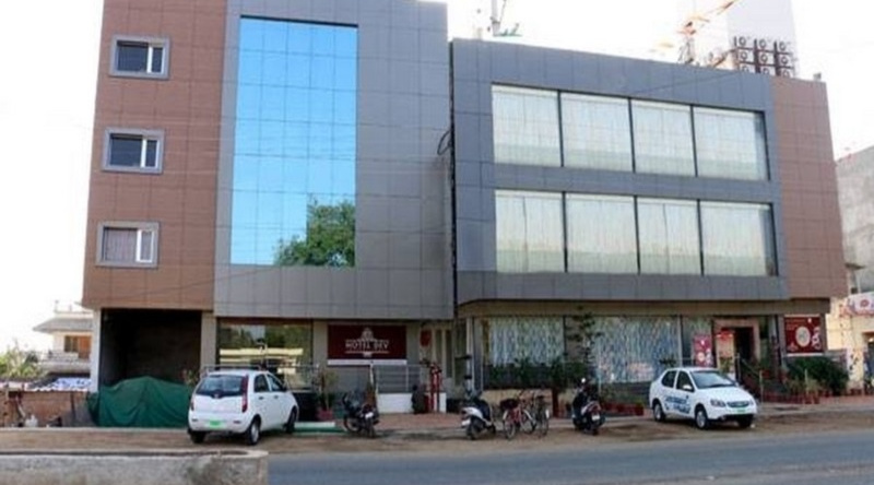 Hotel Dev International, 钦德瓦拉 — 照片 1