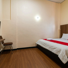 RedDoorz Plus near Ramayana Pematangsiantar, 先达 — 照片 2