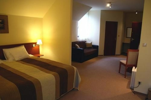 Apát Hotel és Étterem, 费尔索森特泰尔热拜特 — 照片 1