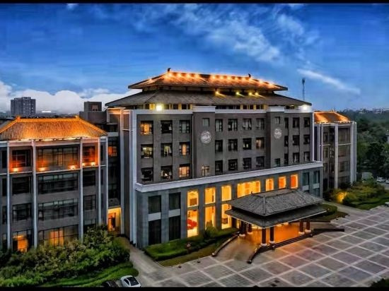 Dezhou Liuhu Hotel, Дежоу — фото 1