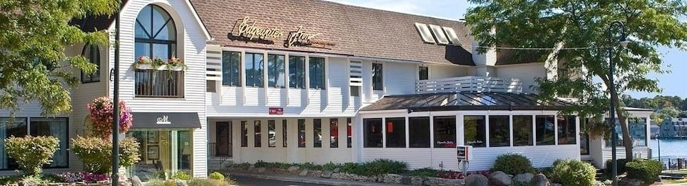 Edgewater Inn- Charlevoix, 沙勒瓦 — 照片 1