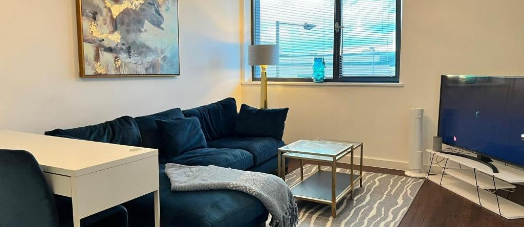2-Bed Apartment Near Basildon Train Station, Базилдон — фото 1