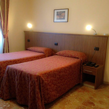 Hotel York, Cinisello Balsamo — photo 4
