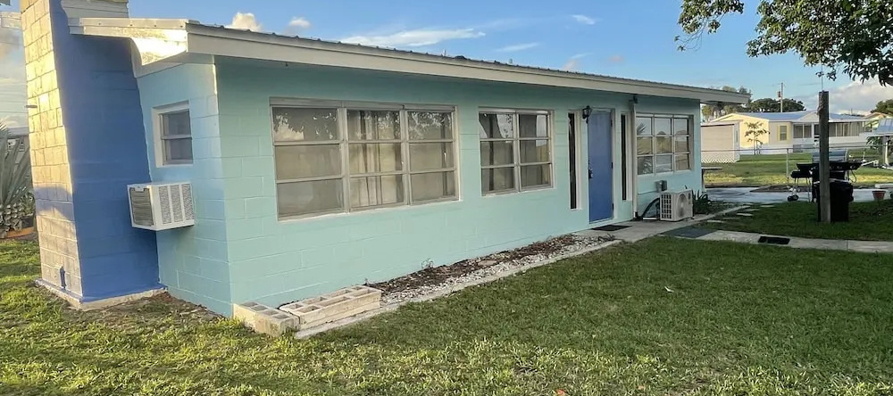 Rim Canal - Access To Fishing, Just Off Lake Okeechobee! 1 Bedroom Cottage By Redawning, Окичоби — фото 1