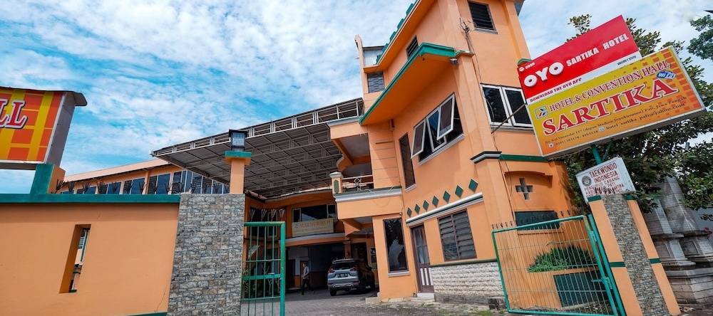 Oyo 2855 Sartika Pati, Пати — фото 1
