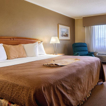 Norwood Inn & Suites, 北曼凯托 — 照片 3