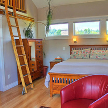 Birds Of A Feather Victoria Oceanfront Studio Suites, Колвуд — фото 5