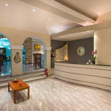 Syros Atlantis Hotel, 瓦里 — 照片 2