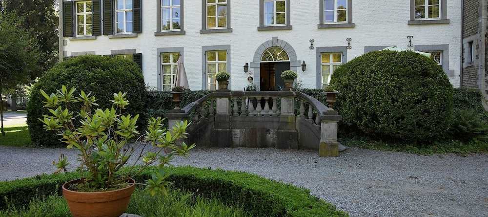 Apartment in the Beautiful Castle Chateau de Dieupart, 伊瓦伊 — 照片 1