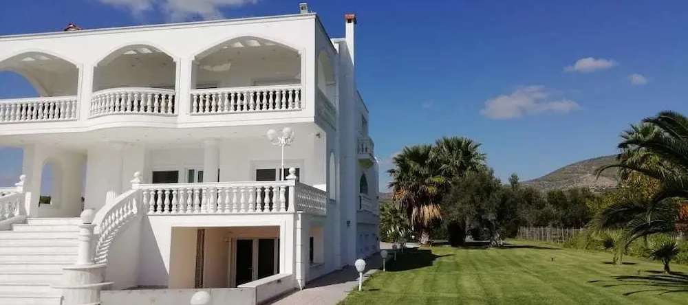 Villa Anny, Eretria — photo 1
