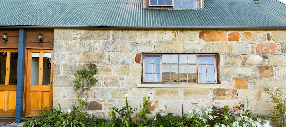 Daisy Bank Cottages, Richmond — photo 1