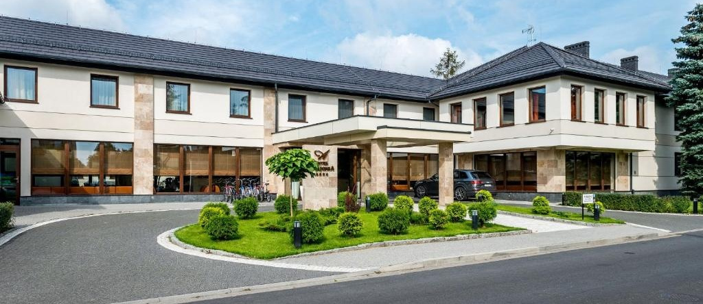 Hotel Amazonka Conference & SPA, 切霍齐内克 — 照片 1
