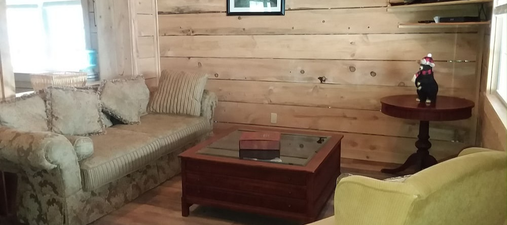 Chautauqua Hillcrest Inn, Lakewood — photo 1