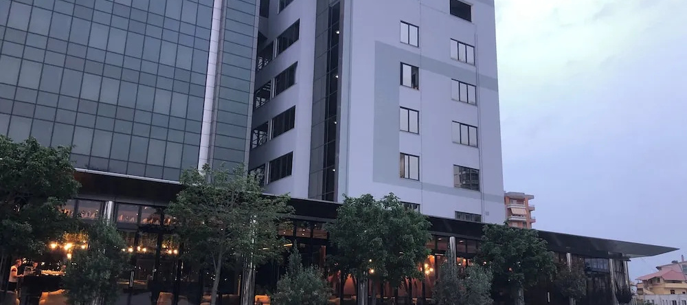 Riverside rooms at Hotel Fieri, 费里 — 照片 1